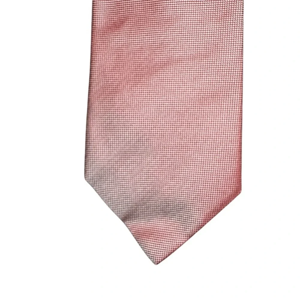 Brooks Brothers Makers Silk Tie Red White Micro Pattern Woven in England 59x3.75